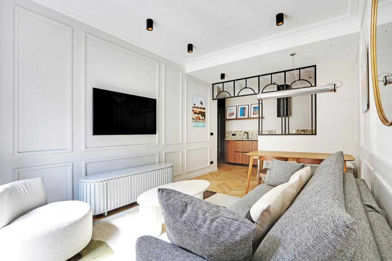 Pick A Flat'S Apartment In Triangle D'Or - Pierre 1Er De Serbie Paris Exterior photo