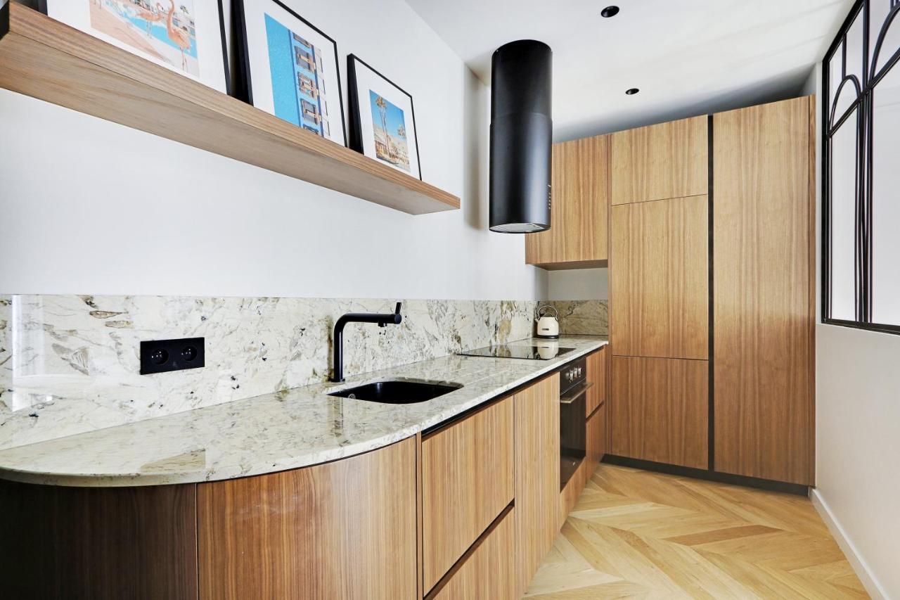 Pick A Flat'S Apartment In Triangle D'Or - Pierre 1Er De Serbie Paris Exterior photo